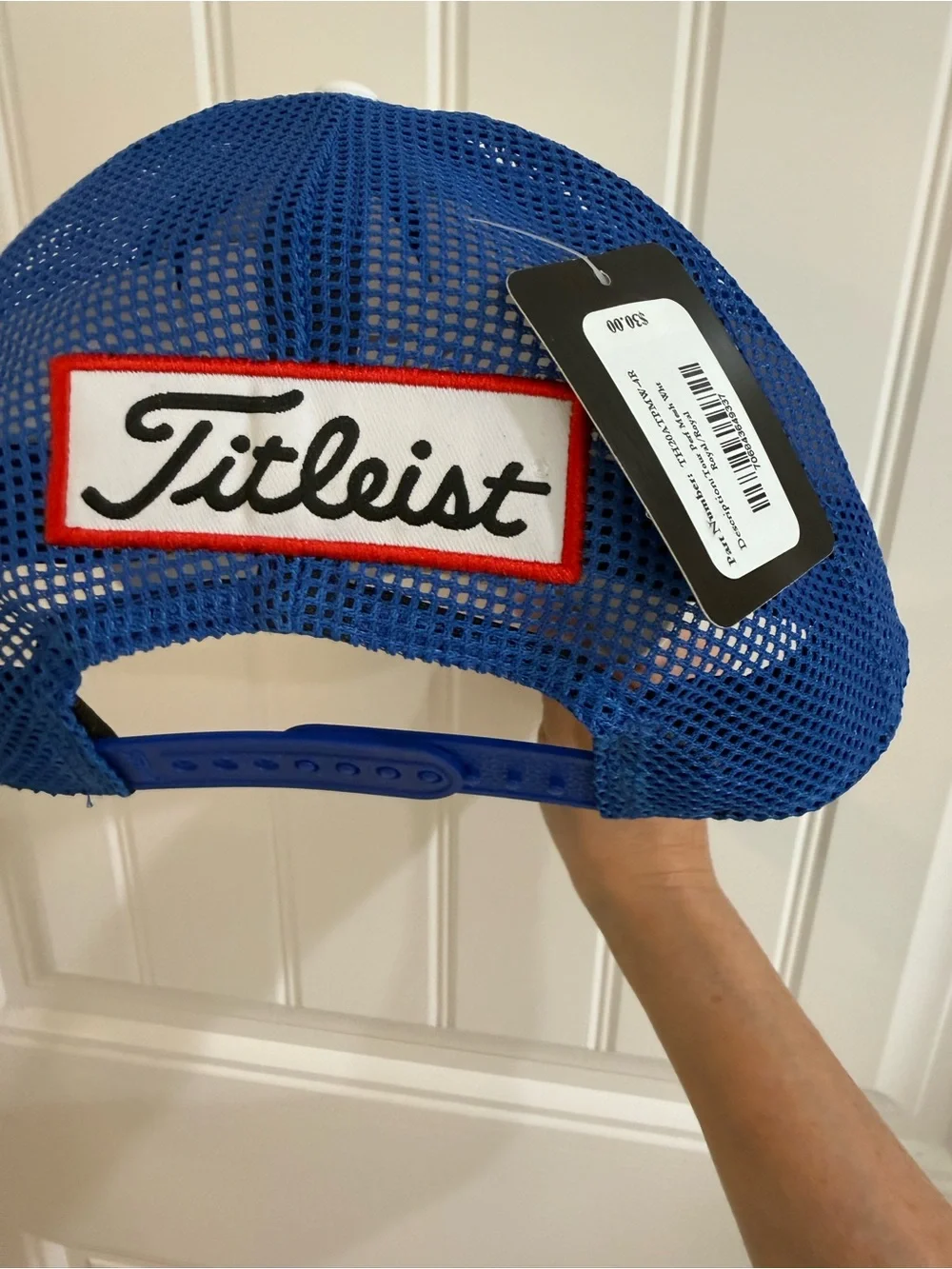 NWT Titleist Men’s White and Blue Script Logo Baseball Cap